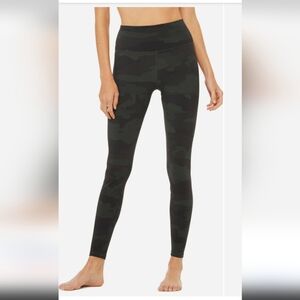 NWOT Alo High-Waist Camo Vapor Legging